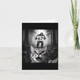 Cartão Foto engraçada de gato com Bigfoot 67 Meme Me