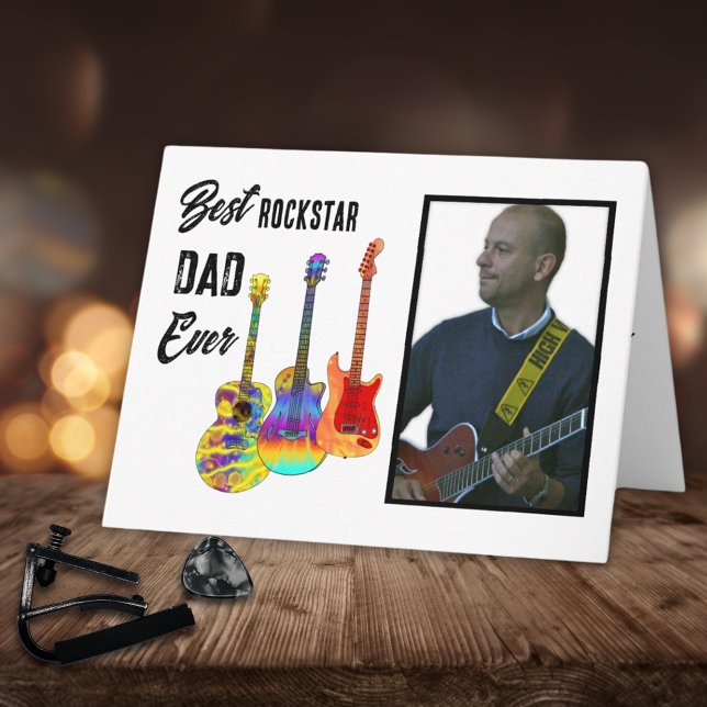 Cartão Foto personalizada do Pai de violão do dia do pai (Best rockstar dad ever custom photo Father’s Day greetings card)