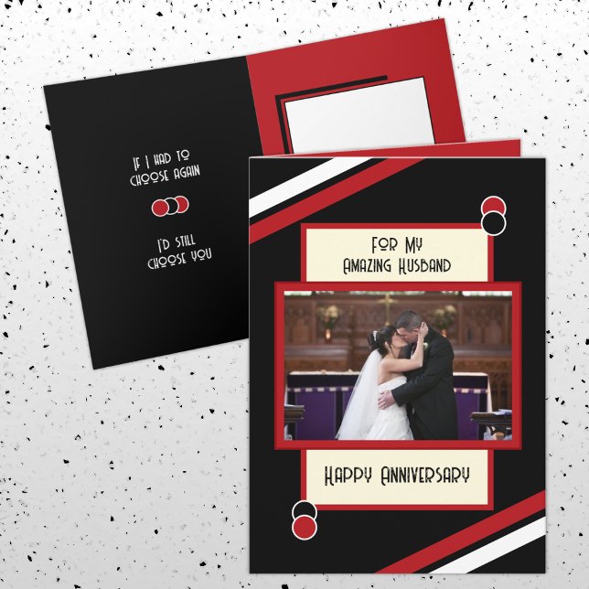 Cartão Foto vermelha negra do esposo do aniversário (Criador carregado)