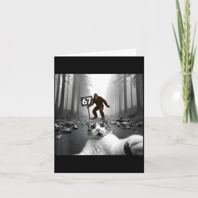 Cartão Funny Cat Selfie With Bigfoot 67 Six Seven Meme Me (Frente)