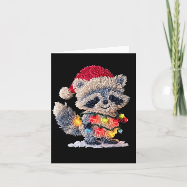 Cartão Funny Crochet Christmas Raccoon Xmas Lights Girly  (Frente)