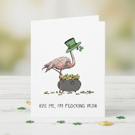 Cartão Funny Flamingo Kiss Me I'm Irish St Patrick's Day