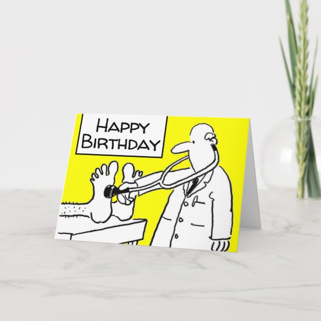 Cartão Funny Happy Birthday Doctor Lab Coat & Stethoscope (Frente)