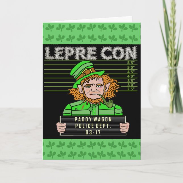 Cartão Funny Leprechaun Leprecon Mugshot (Frente)