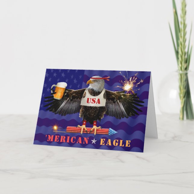 Cartão Funny Merican Eagle 4th of July Beer and Fireworks (Frente)