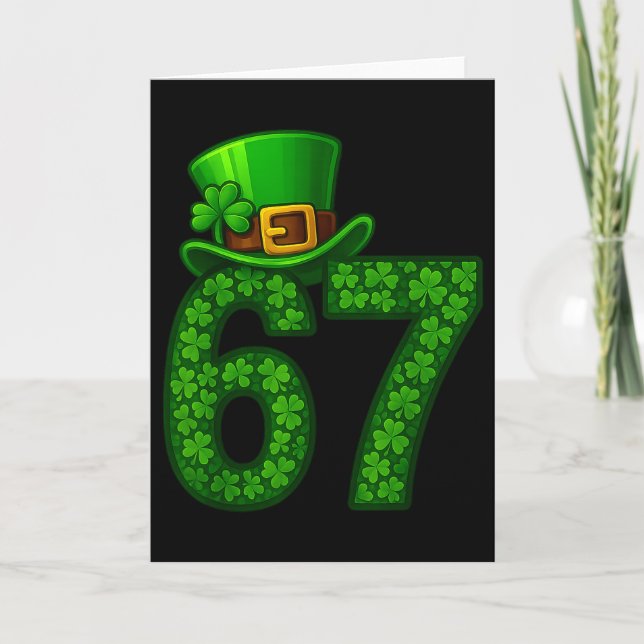 Cartão Funny Six Seven Meme 67 St Patricks Day Shamrocks  (Frente)