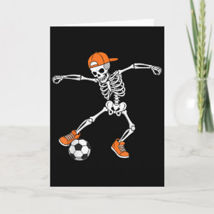 Cartão Futebol de Halloween Esqueleto de Futebol ou Truqu