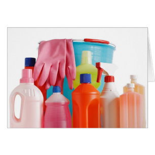 Cartão garrafas e baldes de detergentes