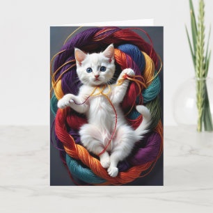 Cartão Gatinho Branco Fofo Gato Brincando com Rolos de Co