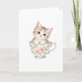 Cartão Gatinho Sentado numa Xícara de Chá