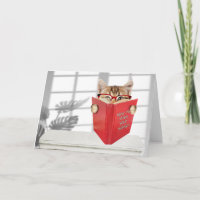 Gato de aniversário com óculos e Livro Vermelho