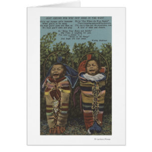 Cartão Gêmeos indianos em apooses e "apenas chorando �"