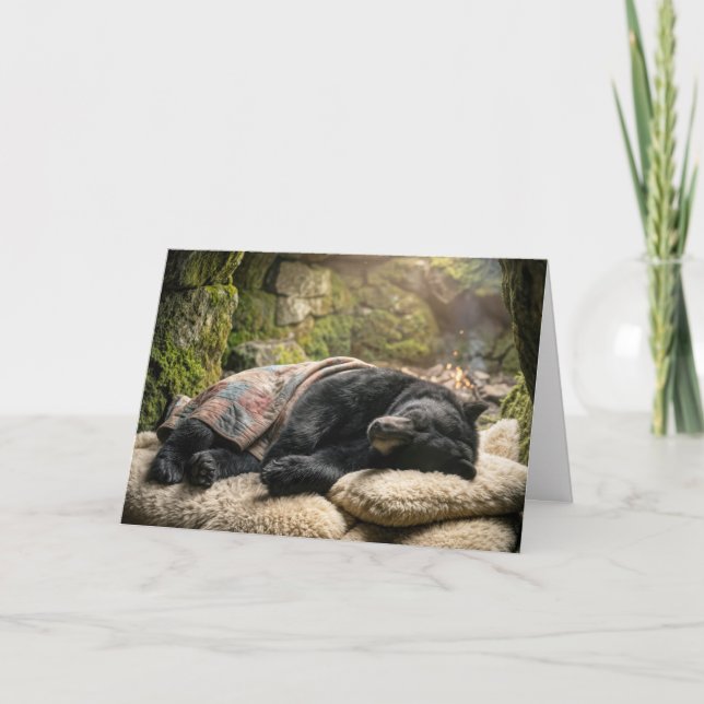 Cartão Get Well Soon Black Bear Sleeping Under a Quilt (Frente)