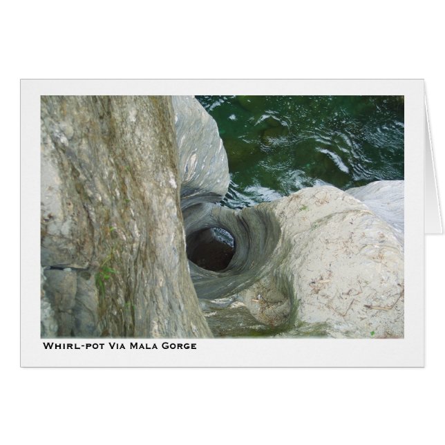 Cartão Giro-pote através do desfiladeiro de Mala (Frente Horizontal)
