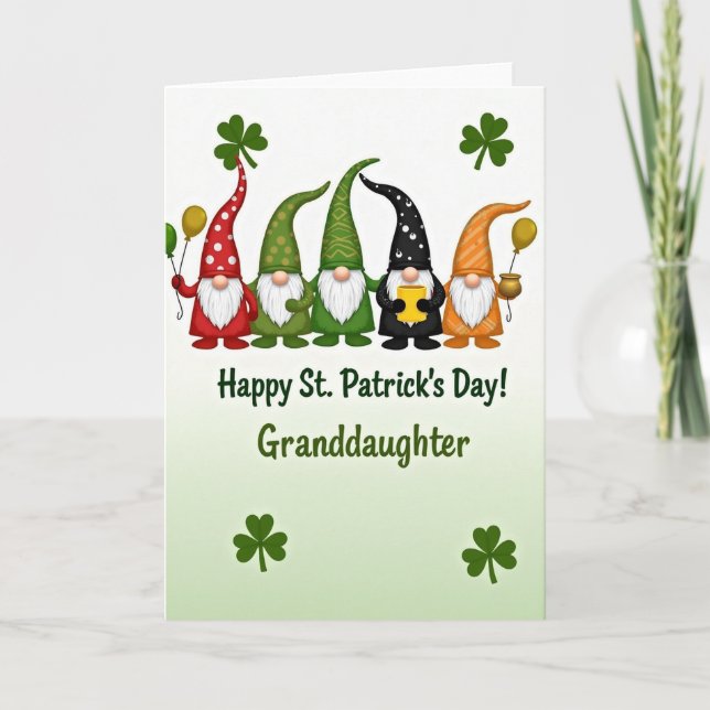 Cartão Gnome St Patricks Day Granddaughter Card (Frente)
