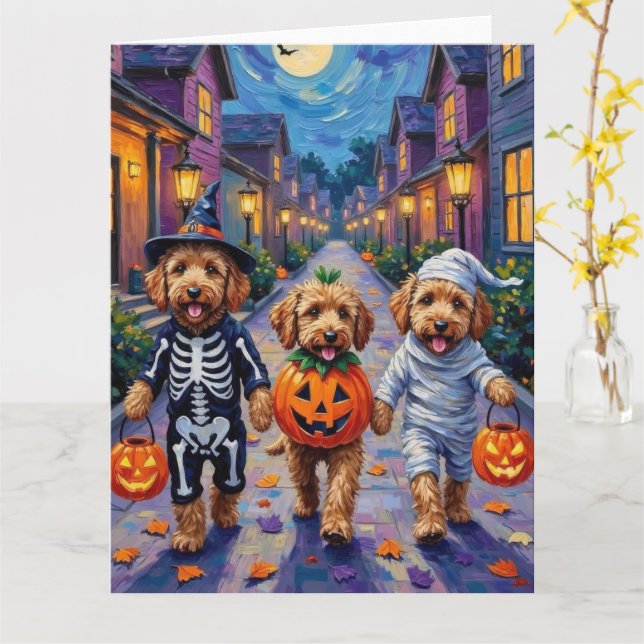 Cartão Goldendoodle Trick or Tratating Halloween Costumes (Flor Amarela)