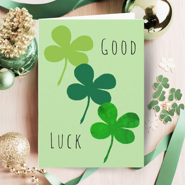 Cartão Good Luck Green Shamrocks (Criador carregado)