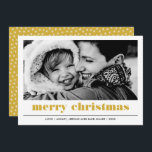 Cartão Gráfico mínimo | Foto de Natal Amarelo feliz<br><div class="desc">Cartão com fotos de tipografia amarela "Feliz Natal",  mostarda gráfica contemporânea e mínima ousada. A parte traseira da placa apresenta uma pop de coordenação de cor com um padrão estelar de inverno Qualquer cor disponível a pedido</div>