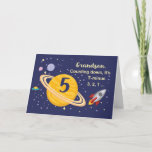 Cartão Grandson 5th Birthday Planets in Outer Space<br><div class="desc">Turning 5 is out of this world,  especially when it is your grandson! Rocket ship,  planets and stars fill in the front of the card with the message as you count down to say Happy Birthday!</div>