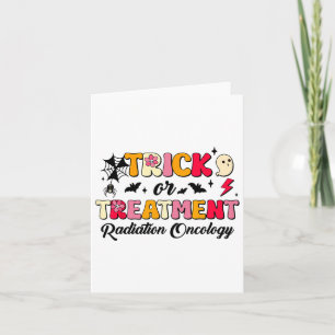 Cartão Halloween De Oncologia De Trick Ou De Tratamento