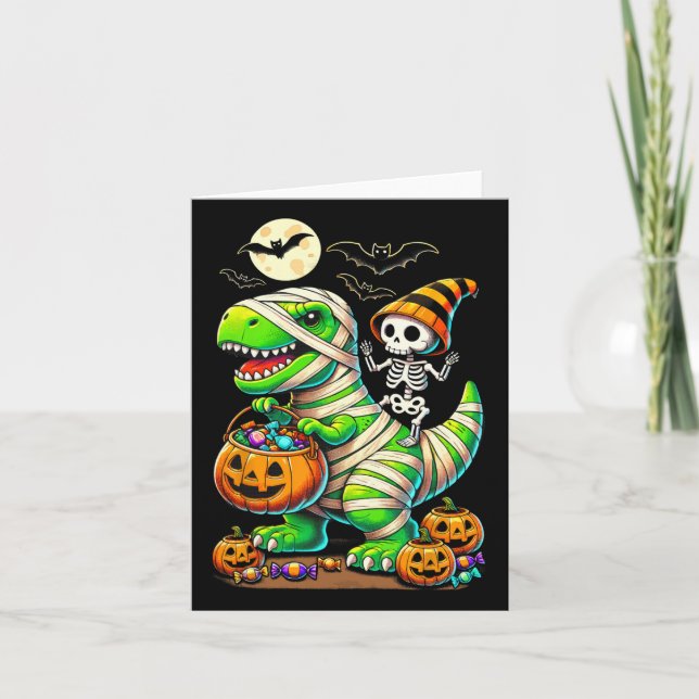 Cartão Halloween Engraçado T Rex Dinossaur Mummy Boys Tri (Frente)