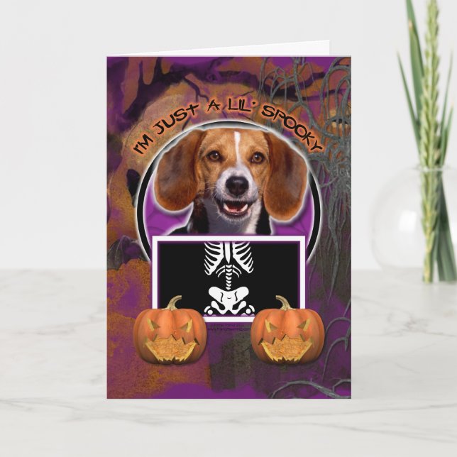 Cartão Halloween - Just a Lil Spooky - Beagle (Frente)
