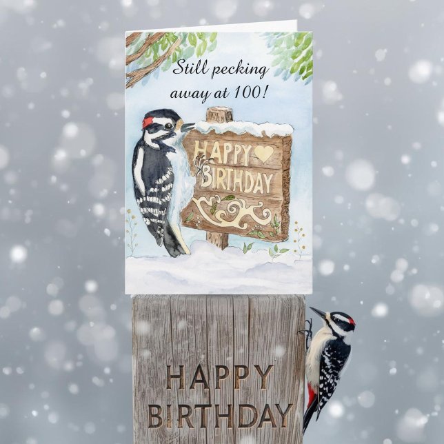 Cartão Happy 100th Birthday Downy Woodpecker (Criador carregado)