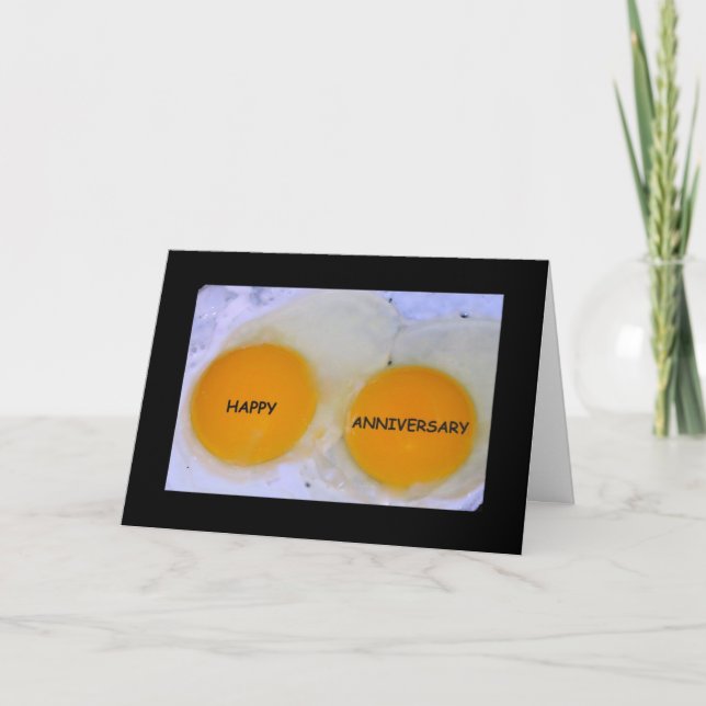 Cartão Happy Anniversary To An Egg-stra Special Couple (Frente)