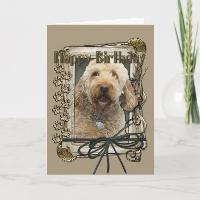 Cartão Happy Birthday - Stone Paws - GoldenDoodle (Frente)