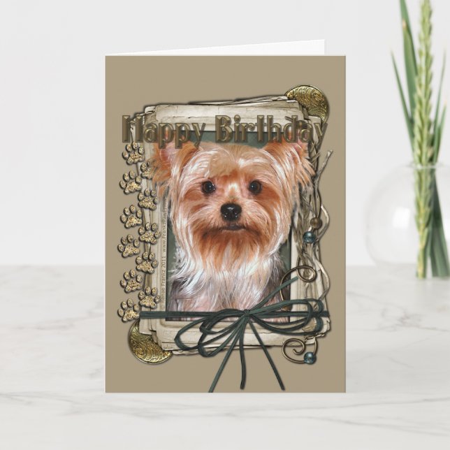 Cartão Happy Birthday - Stone Paws - Yorkshire Terrier (Frente)