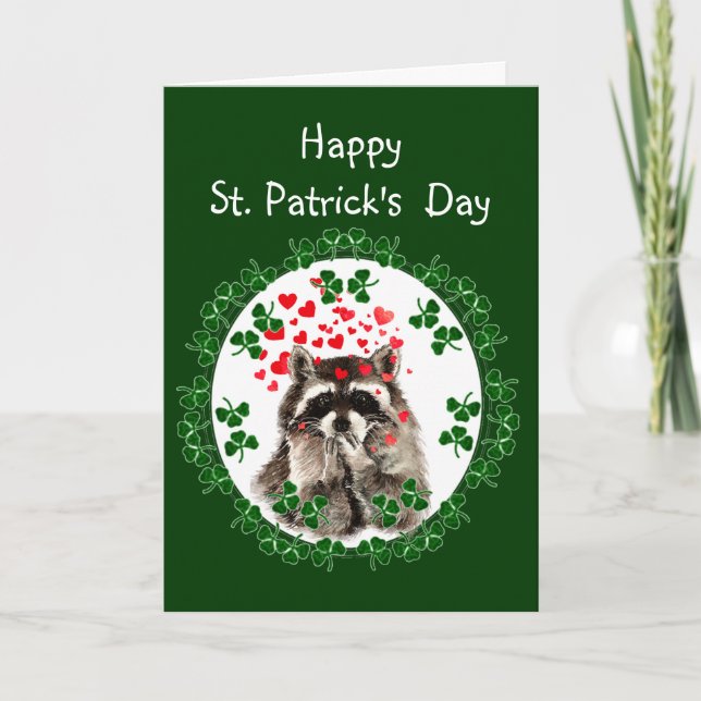 Cartão Happy St. Patrick's Day Shamrock Raccoon Kisses (Frente)