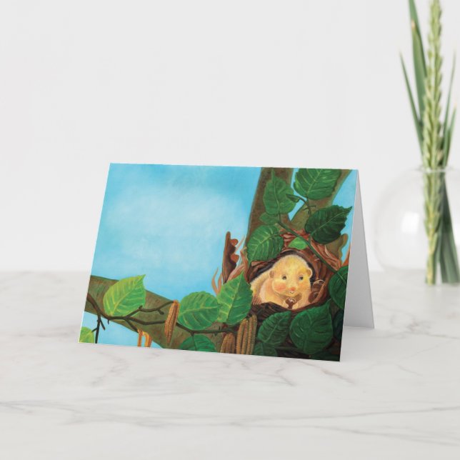 Cartão Hazel dormouse comendo avelã (Frente)