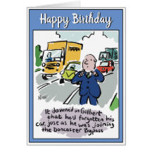 Homem dirigindo percebe que esqueceu seu carro.