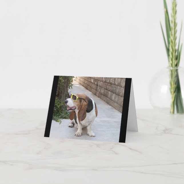Cartão Hound Basset com óculos escuros (Frente)