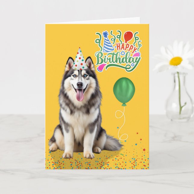Cartão Husky Dog in a Party Hat on Yellow Birthday (Planta pequena)