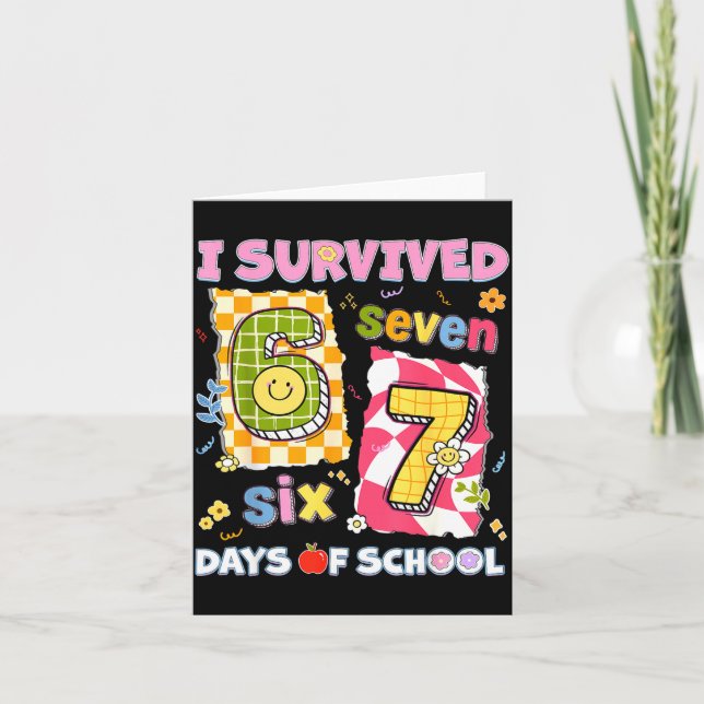 Cartão I Survived 67 Days Of School Funny Meme Boy Girl T (Frente)