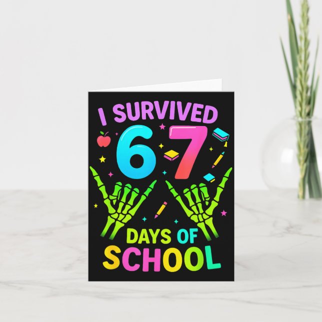 Cartão I Survived 67 Days Of School Funny Meme Teacher St (Frente)