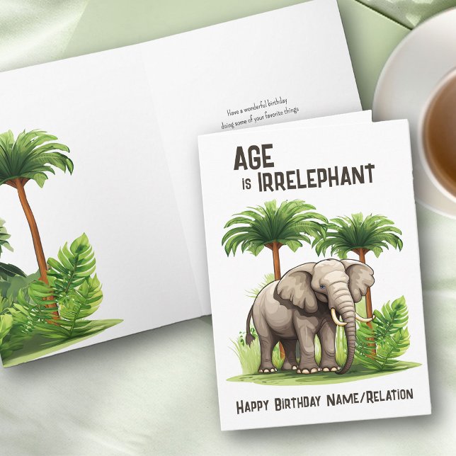 Cartão Idade é Parabéns Irrelephant Funny Elephant Feliz (Personalized birthday card with funny age pun and elephant play on words)