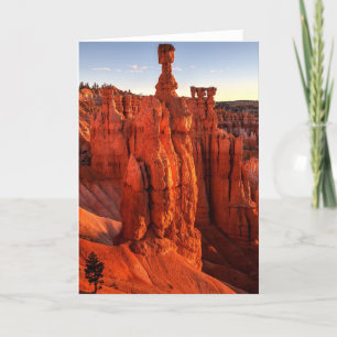 Cartão In The Shadow Of Giants