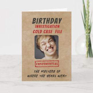 Cartão Investigação de Aniversário Personalizada de Crime