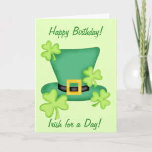 Cartão Irlandês para o Dia Feliz Aniversário Shamrock