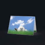 Cartão Jogada de golfe de 18 anos no gramado<br><div class="desc">Bola de golfe branca com grama verde com clube de golfe e fundo do céu para o 18º aniversário.</div>