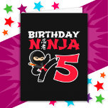 Cartão Karate Ninja, 5 anos, Festa Kids 5 Aniversário<br><div class="desc">Esta design de aniversário Ninja 5 faz um presente perfeito para um presente de festa de aniversário ninja de 5 anos. Apresenta símbolo japonês para Ninjutsu com cartoon ninja karate chuta o aniversariante ou a garota vai amar! Este design de aniversário ninja para meninos e meninas é um ajustado perfeito...</div>