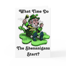 Leprechaun Sentado Em Um Shamrock