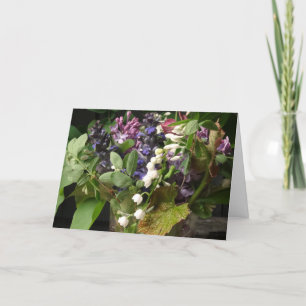 Cartão Lily of the Valley & Lilac Birthday Bouquet