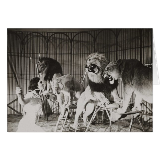 Cartão Linda Engraçada Lion Tamer Mãe Mulher (Frente Horizontal)