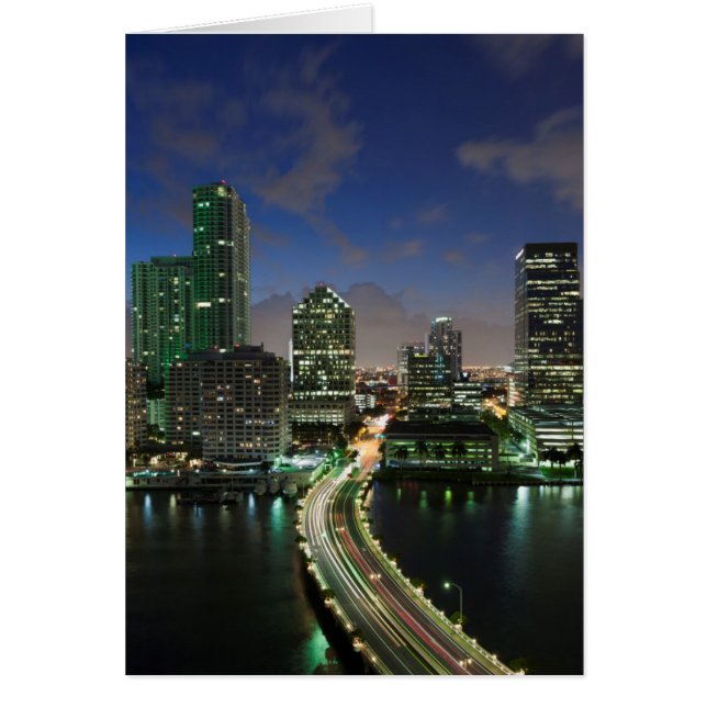 Cartão Linha do horizonte urbano elevado (Frente)