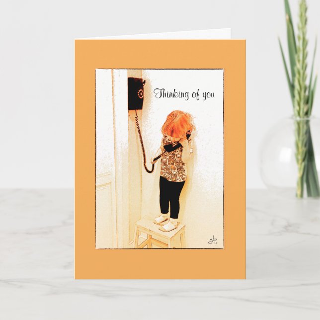 Cartão Little Girl Talking on an Old Fashion Telephone (Frente)