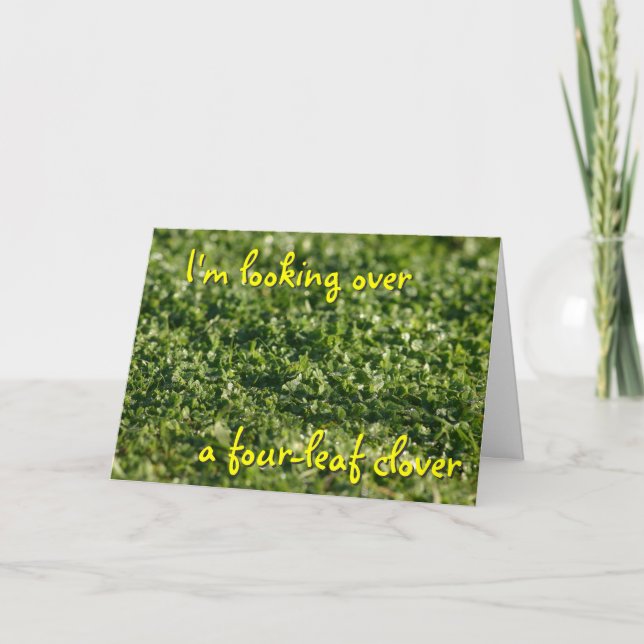 Cartão Looking over a clover St Pat card (Frente)