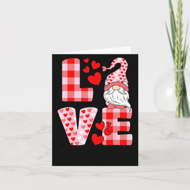 Cartão Love Gnome Valentines Day Red Buffalo Plaid Leopar (Frente)